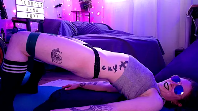 mistressannafoxx online show from March 2026 12:15:02 AM