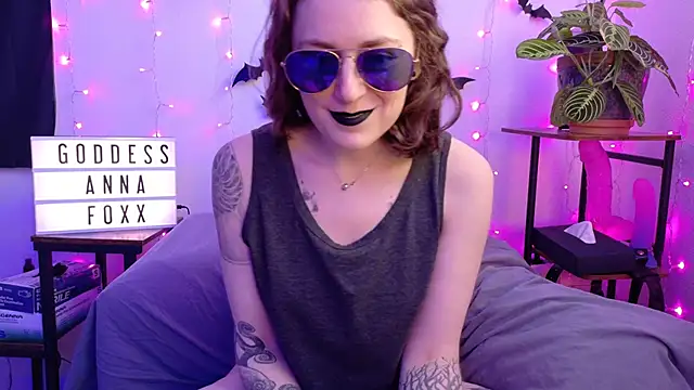 mistressannafoxx online show from April 2026 09:11:02 PM