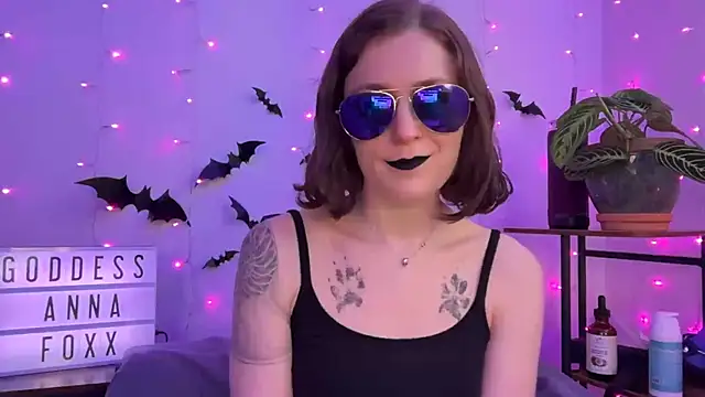 Snapshot of mistressannafoxx chatting on November 2025 09:36:02 PM mistressannafoxx online show from November 2025 09:36:02 PM