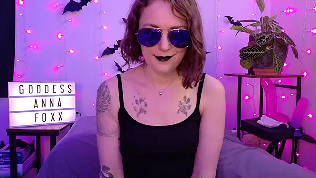 mistressannafoxx online show from February 2026 10:09:01 PM