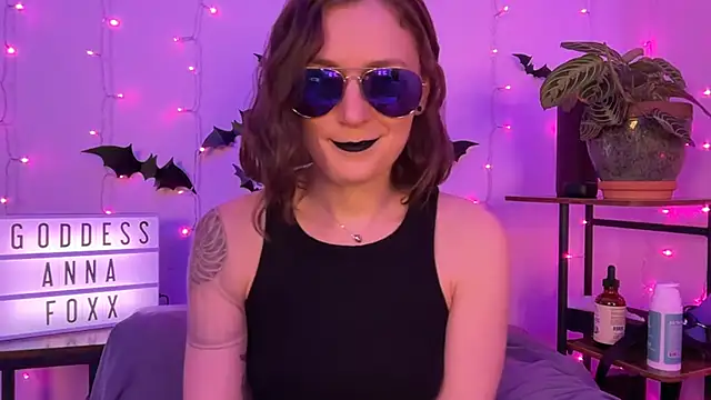 Snapshot of mistressannafoxx chatting on November 2025 12:20:01 AM mistressannafoxx online show from November 2025 12:20:01 AM