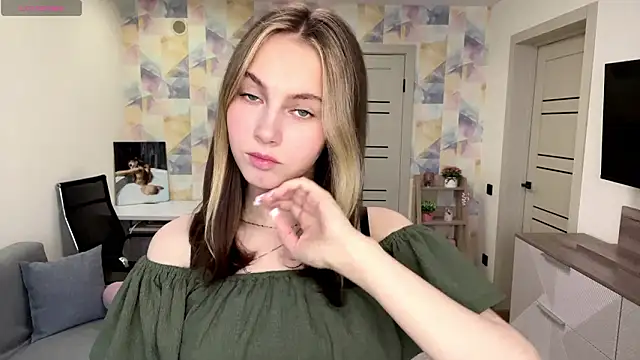 NylaNadler online show from February 2026 06:02:02 AM