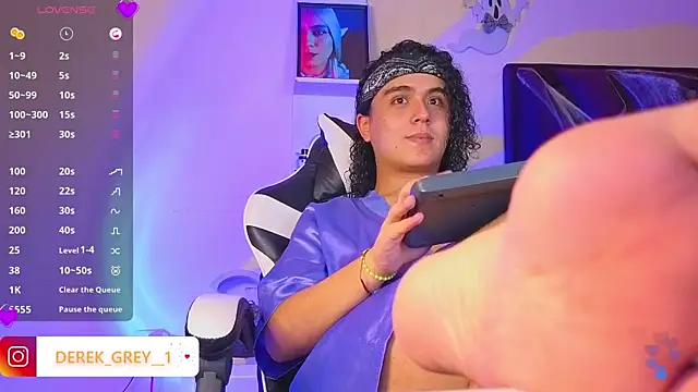 derek greyy  online show from October 2025 08:42:01 PM