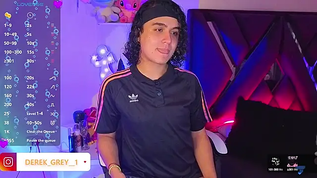 derek greyy  online show from October 2025 07:48:02 PM