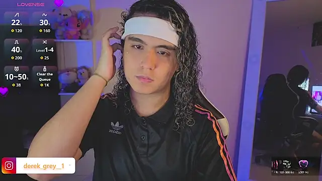 derek greyy  online show from March 2026 09:00:02 PM