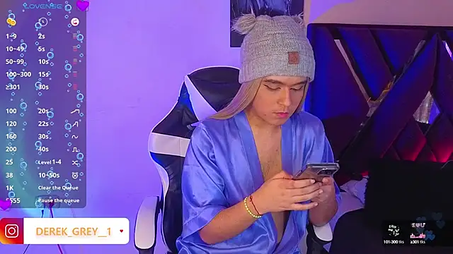 derek greyy  online show from September 2025 06:36:01 PM