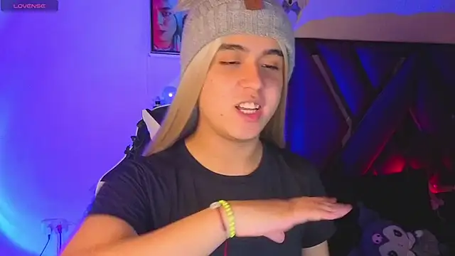 derek greyy  online show from November 2025 10:48:01 PM