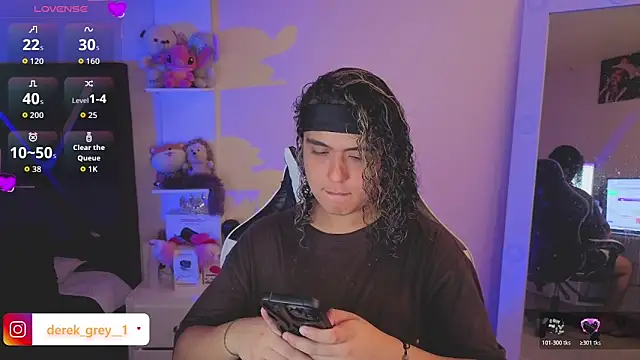 derek greyy  online show from March 2026 08:14:01 PM