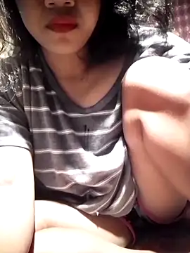 Snapshot of hotmomma8 chatting on November 2025 02:28:02 PM hotmomma8 online show from November 2025 02:28:02 PM