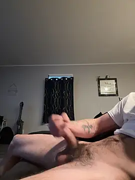 Snapshot of OscarBrow chatting on May 2026 01:07:01 AM OscarBrow online show from May 2026 01:07:01 AM