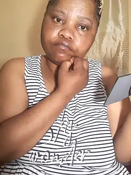 PRINCESSEMELXX93 online show from November 2025 01:53:01 AM