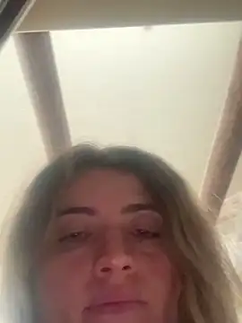 M1l3yD3w online show from November 2025 04:07:01 PM