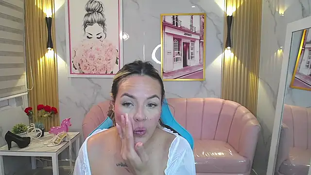 Snapshot of Jade_Jones_a chatting on September 2025 03:53:02 AM Jade Jones a online show from September 2025 03:53:02 AM