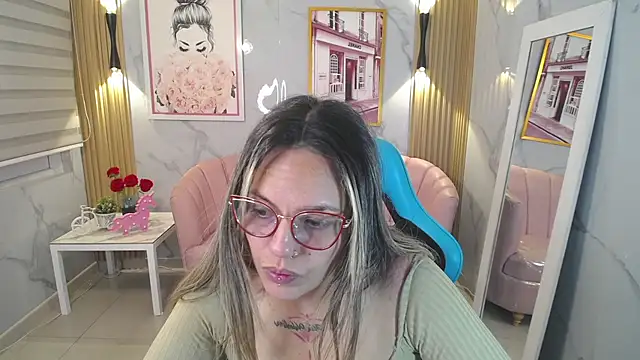 Jade Jones a online show from November 2025 03:39:02 AM