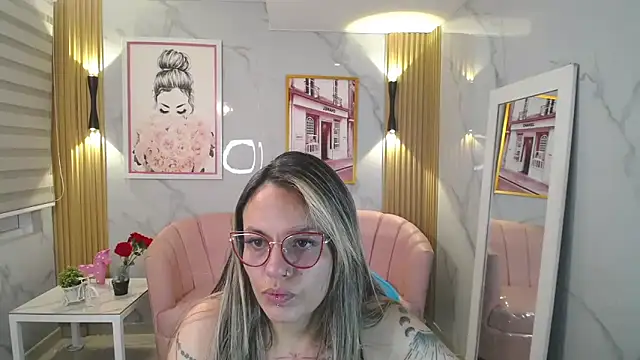 Jade Jones a online show from November 2025 03:31:02 AM