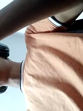 kjohn20 online show from March 2026 05:43:02 AM