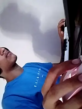 kjohn20 online show from November 2025 08:51:02 AM