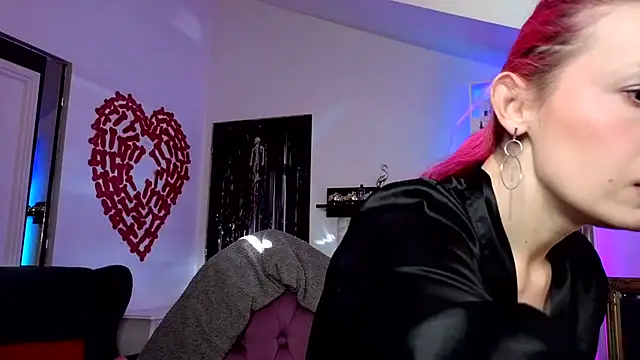 kulteacher online show from April 2026 11:28:02 AM