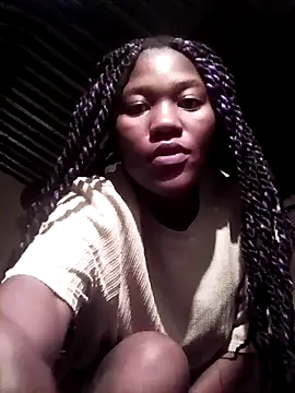 Snapshot of Miss_thorne chatting on October 2025 02:24:01 AM Miss thorne online show from October 2025 02:24:01 AM