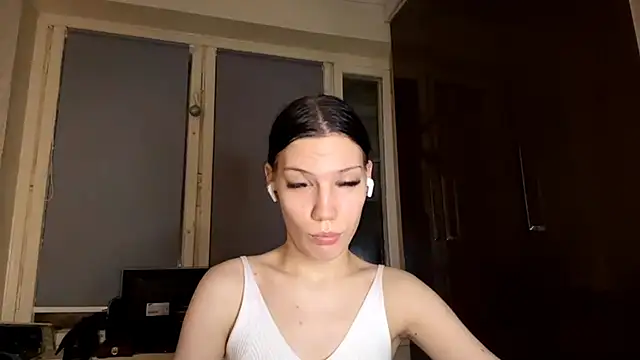 AlfredaBillegas online show from September 2025 06:26:02 PM