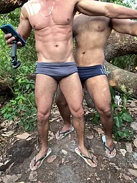 CasadoLutadorBigStuds online show from September 2025 07:32:02 PM