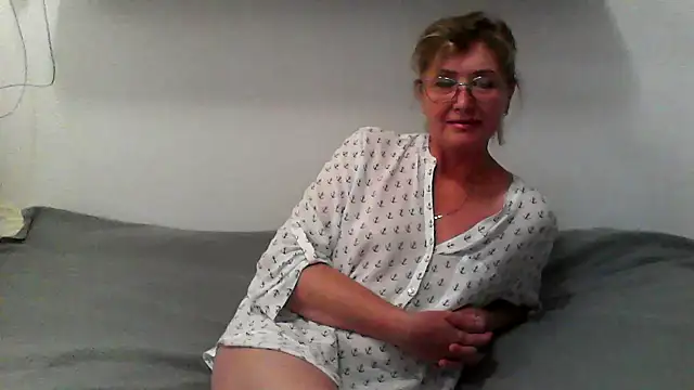 IrynaMolbertx online show from September 2025 07:21:02 PM