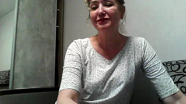 IrynaMolbertx online show from January 2026 03:37:01 PM