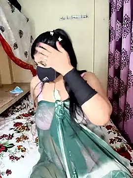 Snapshot of reena502 chatting on October 2025 06:53:02 PM reena502 online show from October 2025 06:53:02 PM