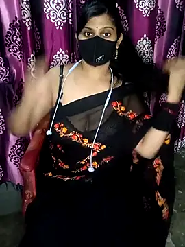 Snapshot of reena502 chatting on October 2025 05:50:02 PM reena502 online show from October 2025 05:50:02 PM