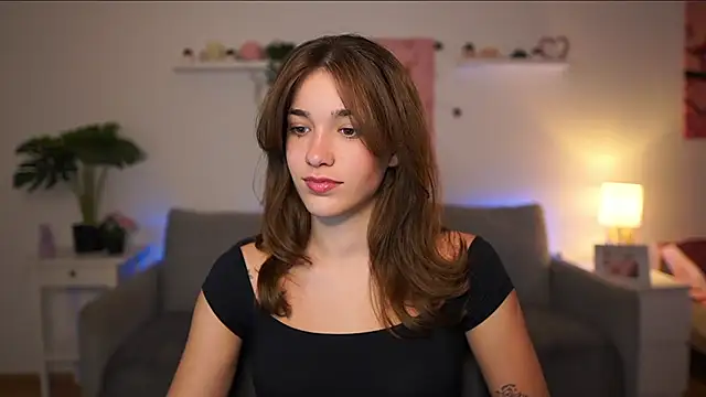 kissie cat online show from October 2025 01:12:02 PM