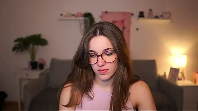 kissie cat online show from February 2026 07:27:01 PM