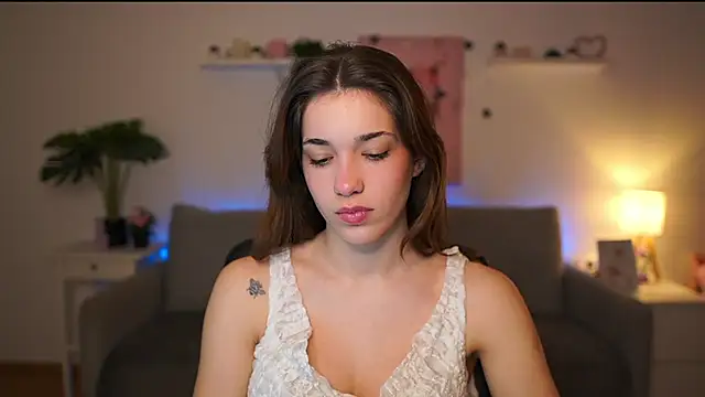 kissie cat online show from January 2026 02:20:01 PM