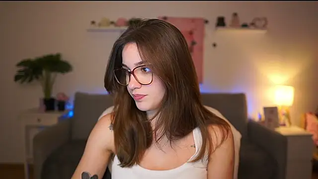 kissie cat online show from February 2026 02:28:01 PM