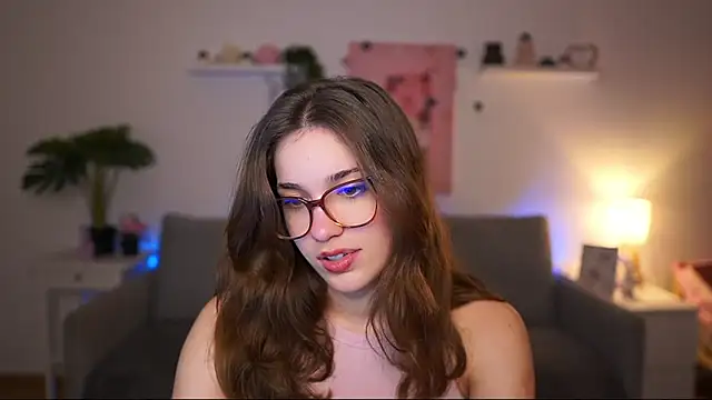 kissie cat online show from March 2026 02:44:02 PM