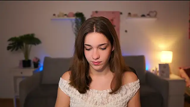 kissie cat online show from November 2025 02:17:02 PM