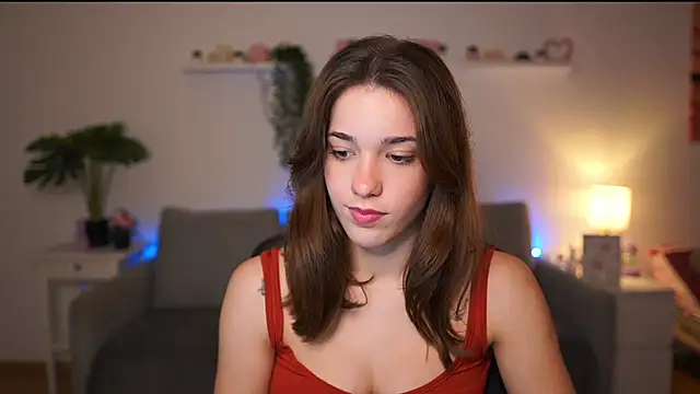 kissie cat online show from December 2025 02:16:02 PM