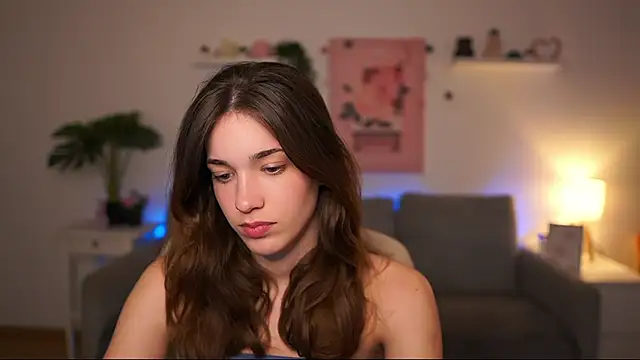 kissie cat online show from April 2026 01:13:02 PM