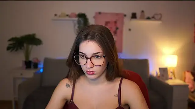 kissie cat online show from February 2026 02:17:02 PM