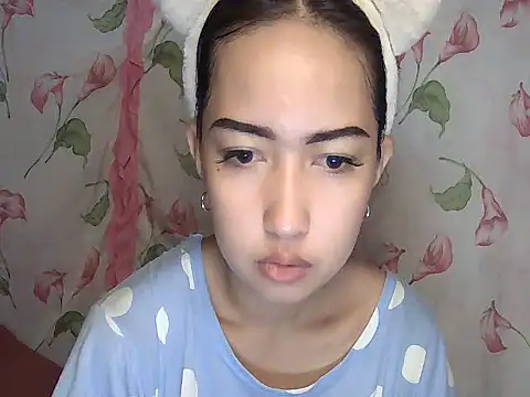 Snapshot of Soft_Angel8 chatting on July 2026 06:09:02 AM Soft Angel8 online show from July 2026 06:09:02 AM