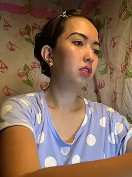 Snapshot of Soft_Angel8 chatting on June 2026 06:54:01 AM Soft Angel8 online show from June 2026 06:54:01 AM