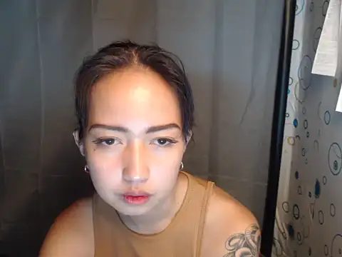 Snapshot of Soft_Angel8 chatting on May 2026 06:24:01 AM Soft Angel8 online show from May 2026 06:24:01 AM