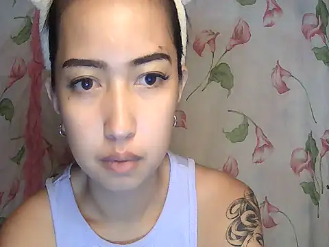 Snapshot of Soft_Angel8 chatting on July 2026 10:37:02 AM Soft Angel8 online show from July 2026 10:37:02 AM