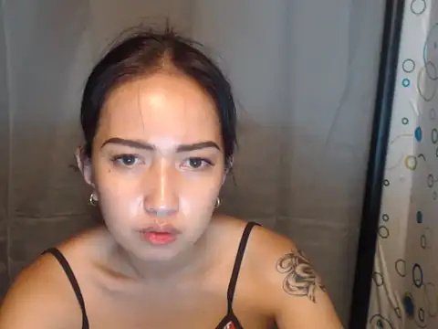 Snapshot of Soft_Angel8 chatting on May 2026 06:06:02 PM Soft Angel8 online show from May 2026 06:06:02 PM