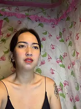 Snapshot of Soft_Angel8 chatting on June 2026 01:16:02 PM Soft Angel8 online show from June 2026 01:16:02 PM