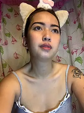 Snapshot of Soft_Angel8 chatting on June 2026 06:14:01 AM Soft Angel8 online show from June 2026 06:14:01 AM