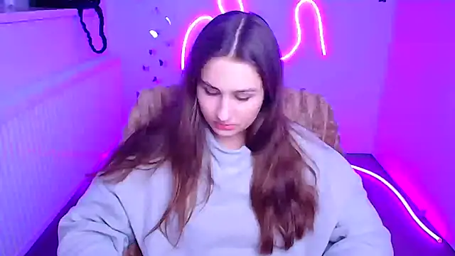 Stefanie Sweet online show from February 2026 12:24:02 PM