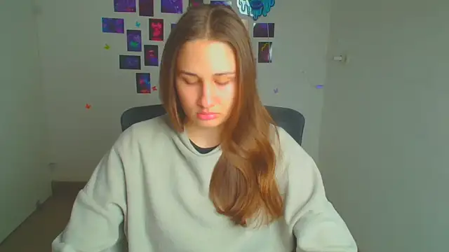 Stefanie Sweet online show from March 2026 06:57:02 AM