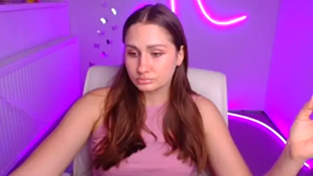 Stefanie Sweet online show from November 2025 01:28:01 PM