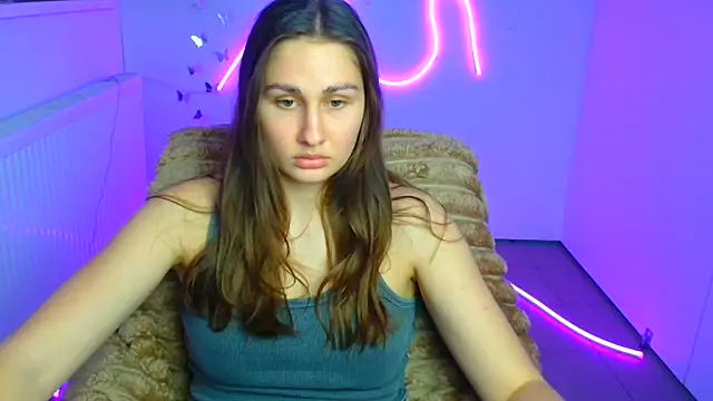 Stefanie Sweet online show from March 2026 12:38:01 PM