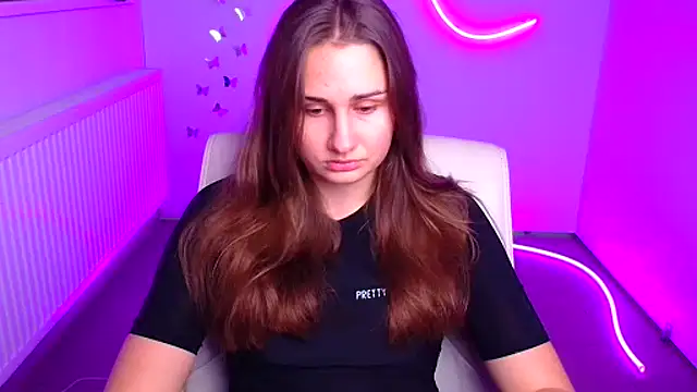 Stefanie Sweet online show from November 2025 12:20:01 PM